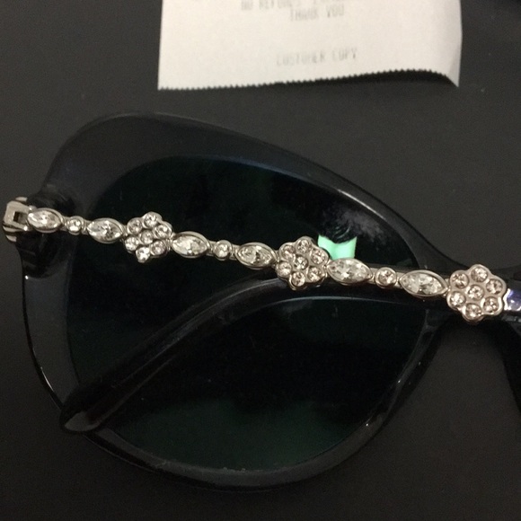 ❌SOLD ❌🌷STUNNING TIFFANY CRYSTAL SUNGLASSES 🌷 - Picture 6 of 6